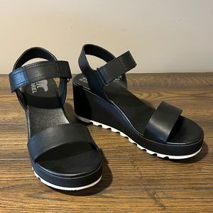 SOREL Cameron Wedge Sandal Like New Size 9
